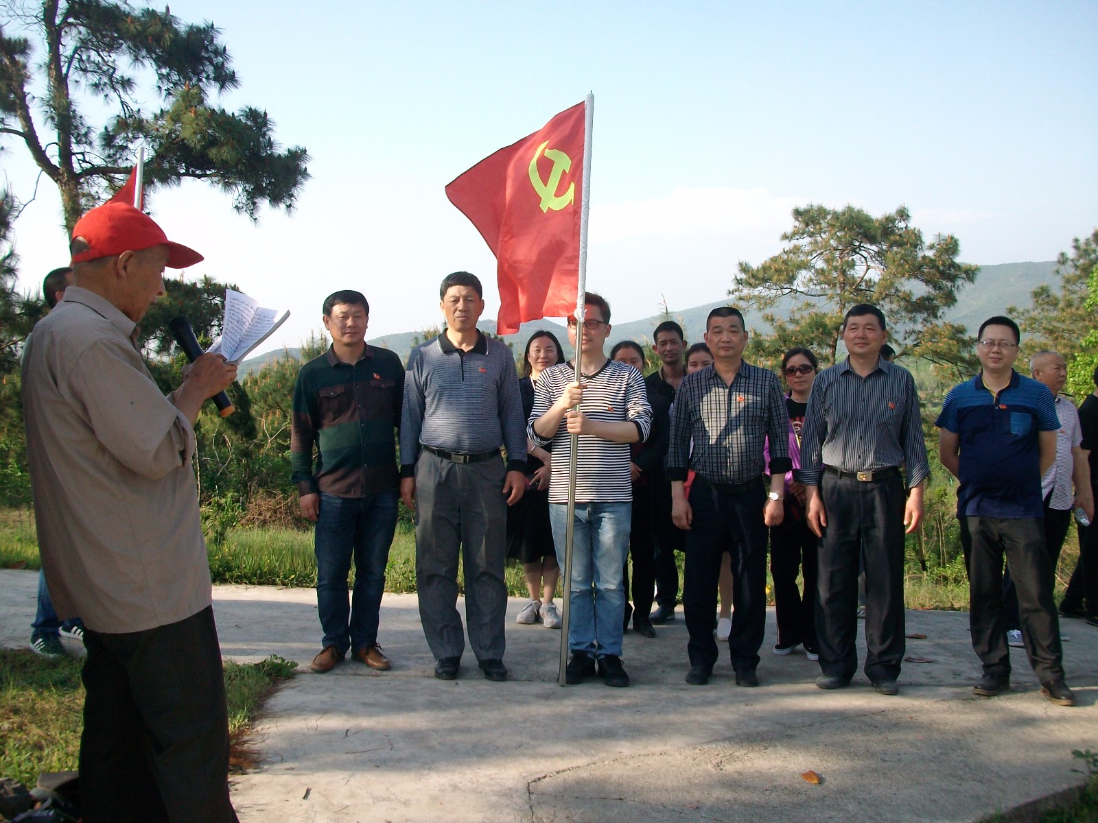 北山掃墓3.jpg 北山掃墓3.jpg